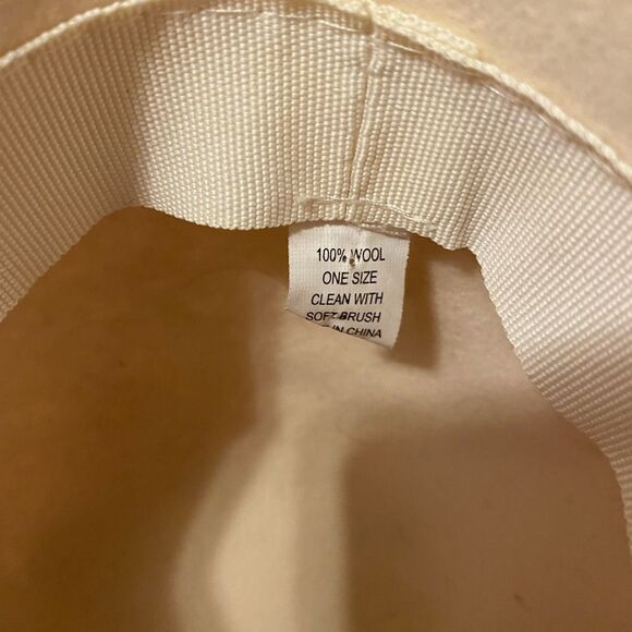 100% Wool White Hat - Picture 3 of 4